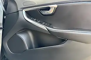 Used 2018 Volvo V40 R-Design Grey - Interior and Exterior details 17