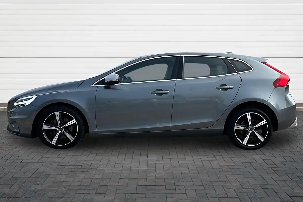 Used 2018 Volvo V40 R-Design Grey - Interior and Exterior details 6