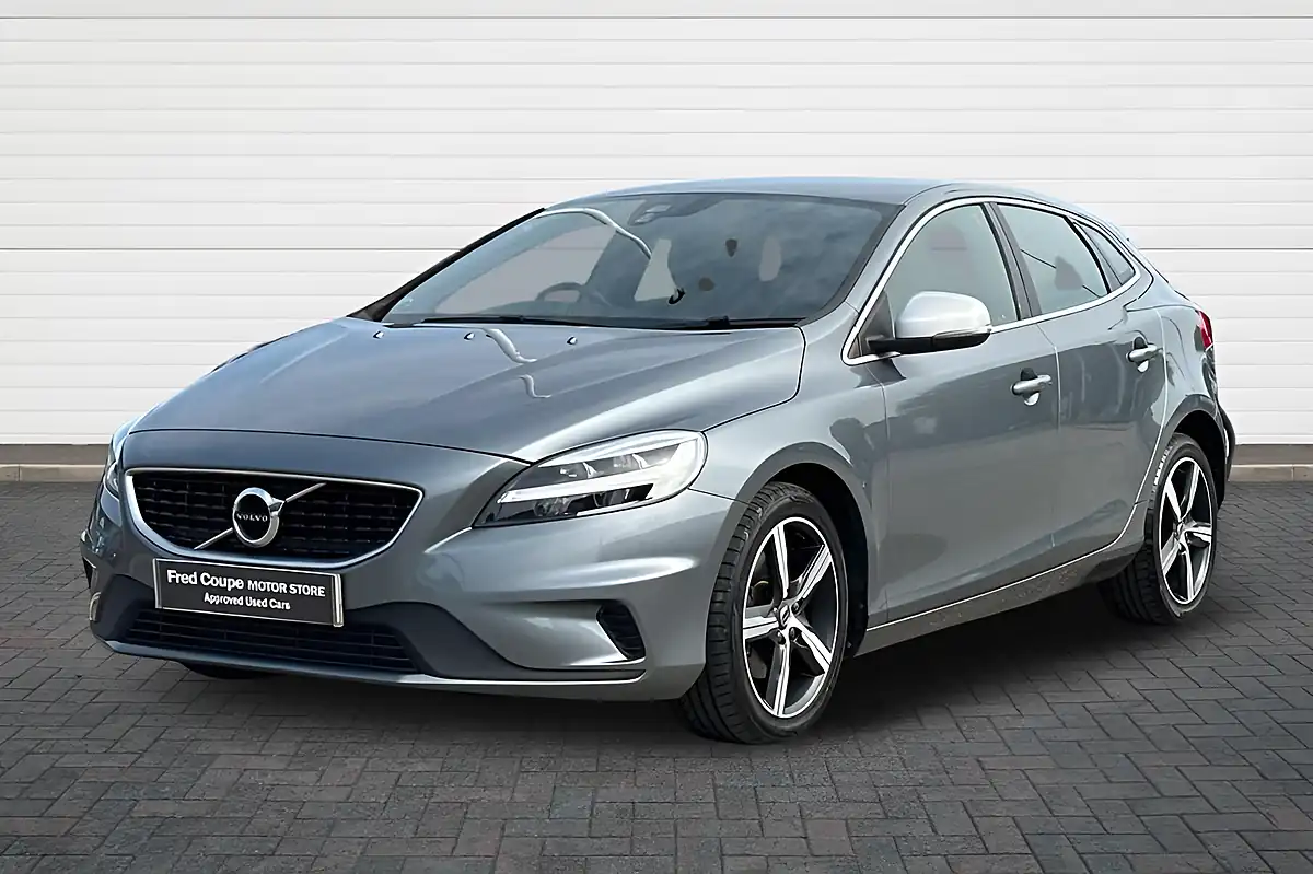 Used 2018 Volvo V40 R-Design Grey - Interior and Exterior details 7