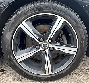 Used 2018 Volvo V40 R-Design Nav Plus Black - Interior and Exterior details 15