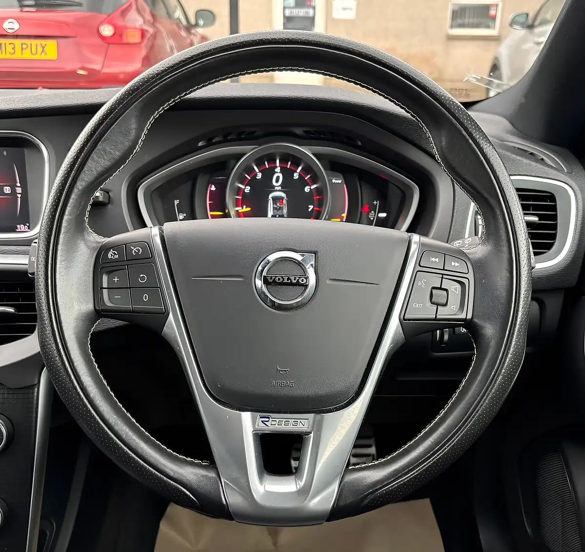 Used 2018 Volvo V40 R-Design Nav Plus Black - Interior and Exterior details 16