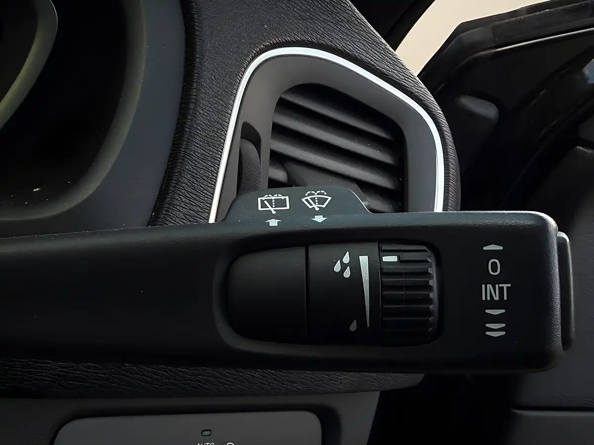 Used 2018 Volvo V40 R-Design Nav Plus Black - Interior and Exterior details 15