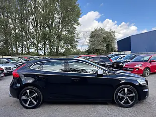 Used 2018 Volvo V40 R-Design Nav Plus Black - Interior and Exterior details 9