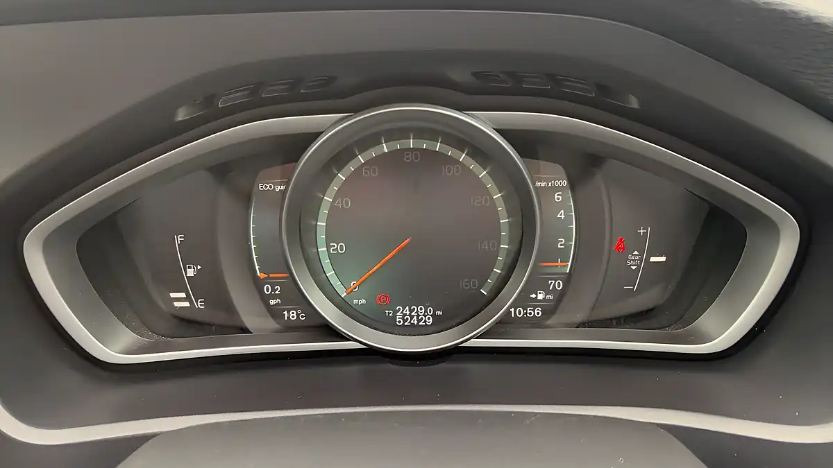 Used 2018 Volvo V40 R-Design Nav Plus Grey - Interior and Exterior details 12