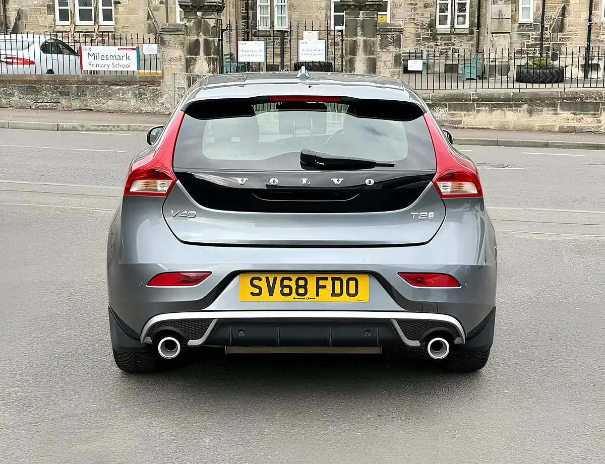 Used 2018 Volvo V40 R-Design Nav Plus Osmium Grey - Interior and Exterior details 12