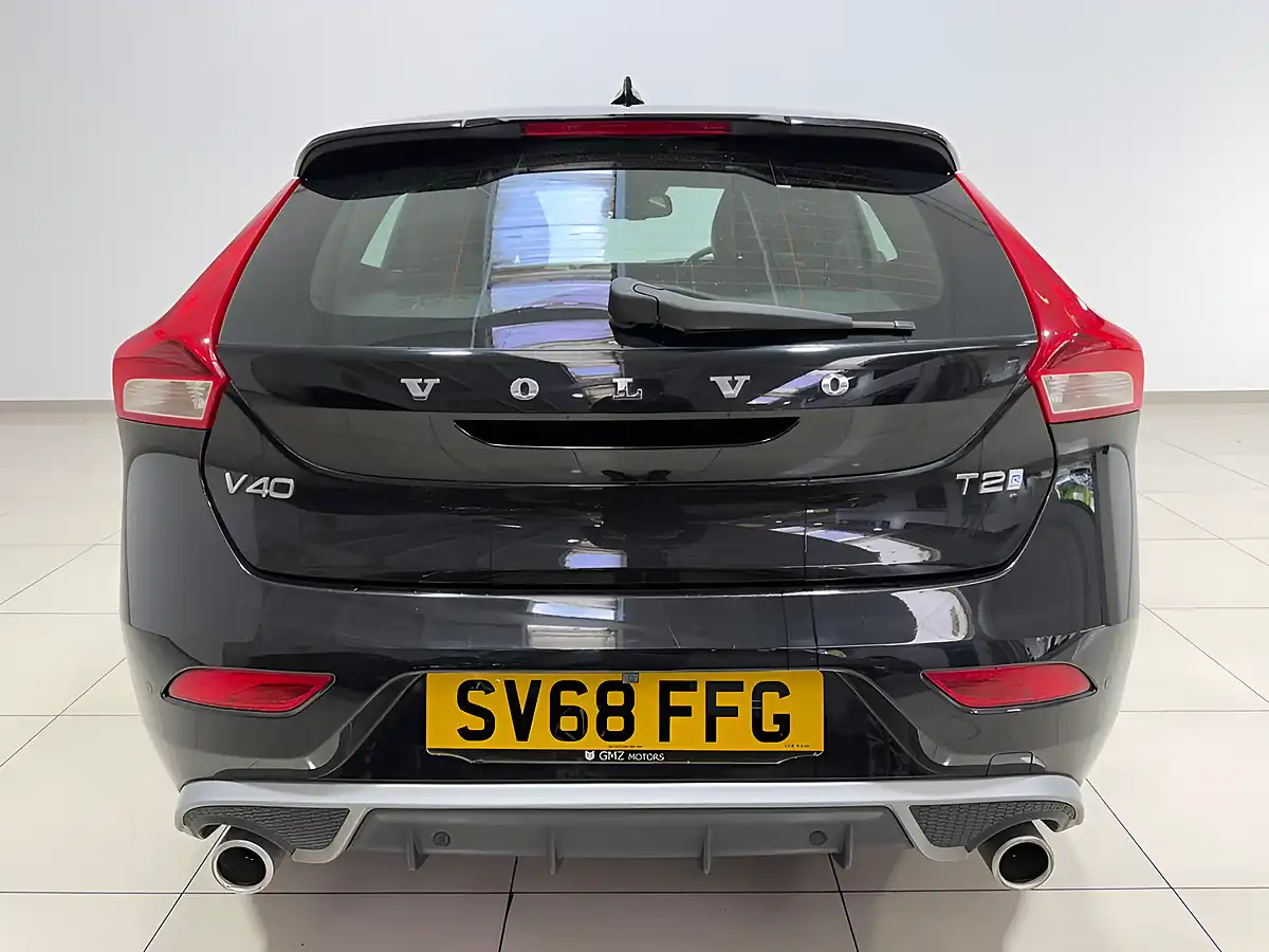 Used 2018 Volvo V40 R-Design Onyx Black - Interior and Exterior details 9