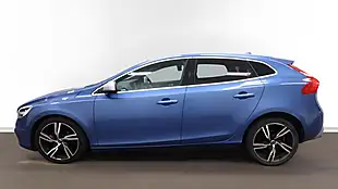 Used 2018 Volvo V40 R-Design Pro Blue - Interior and Exterior details 4