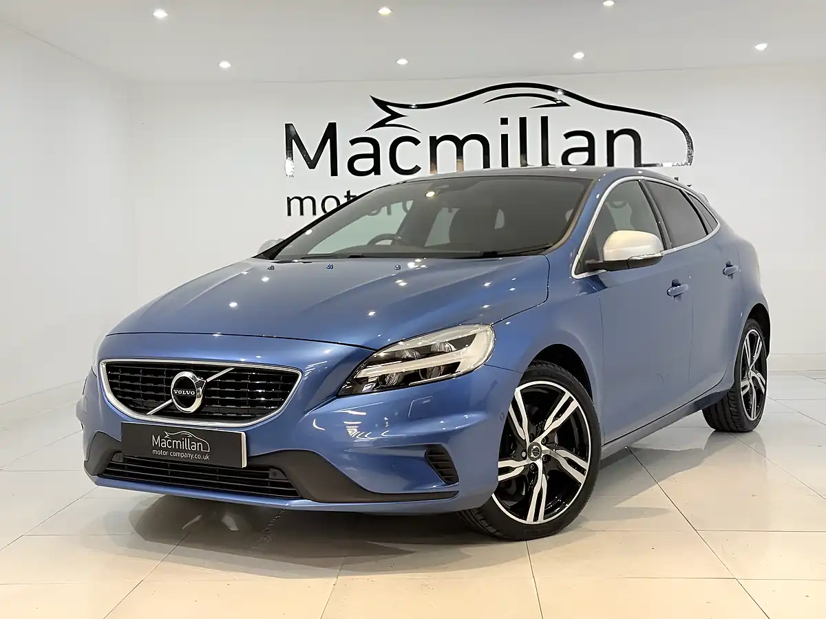 Used 2018 Volvo V40 R-Design Pro Blue - Interior and Exterior details 10