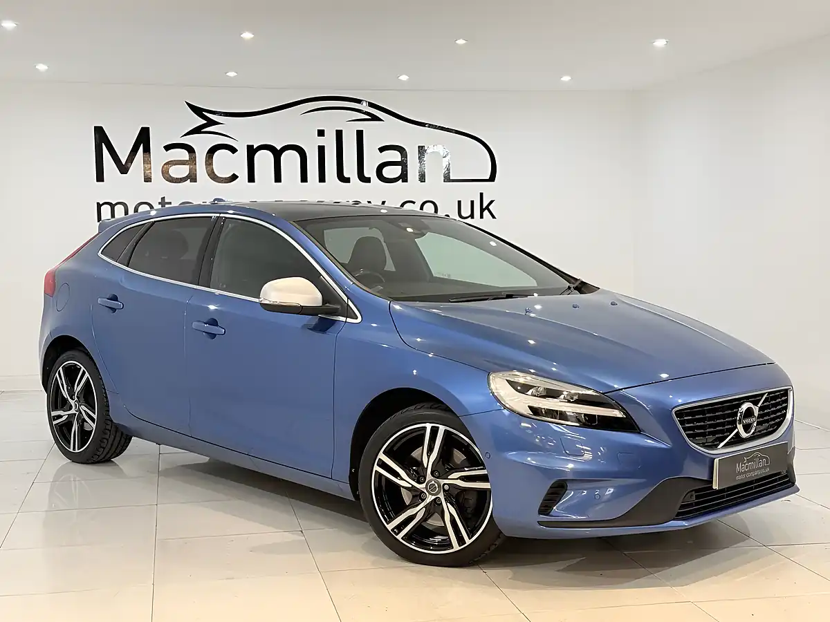 Used 2018 Volvo V40 R-Design Pro Blue - Interior and Exterior details 3