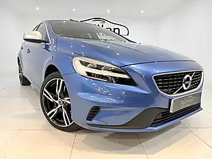 Used 2018 Volvo V40 R-Design Pro Blue - Interior and Exterior details 6