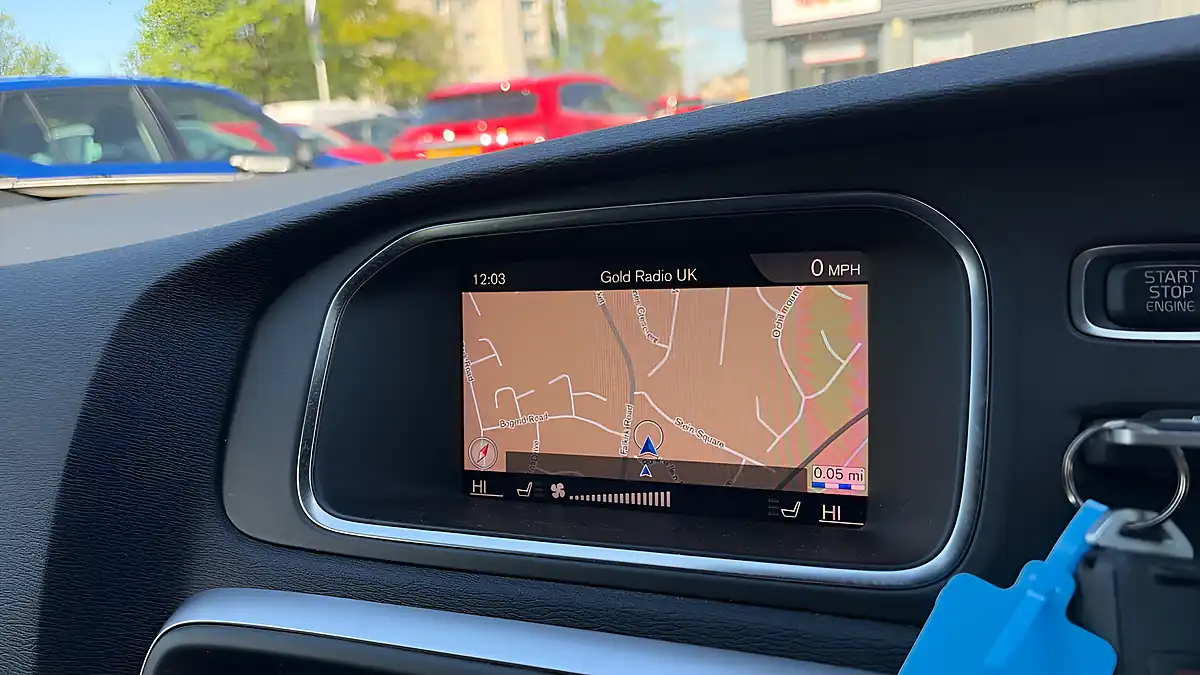 Used 2018 Volvo V40 R-Design Pro Blue - Interior and Exterior details 10