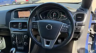 Used 2018 Volvo V40 R-Design Pro Blue - Interior and Exterior details 11