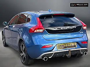 Used 2018 Volvo V40 R-Design Pro Bursting Blue - Interior and Exterior details 3
