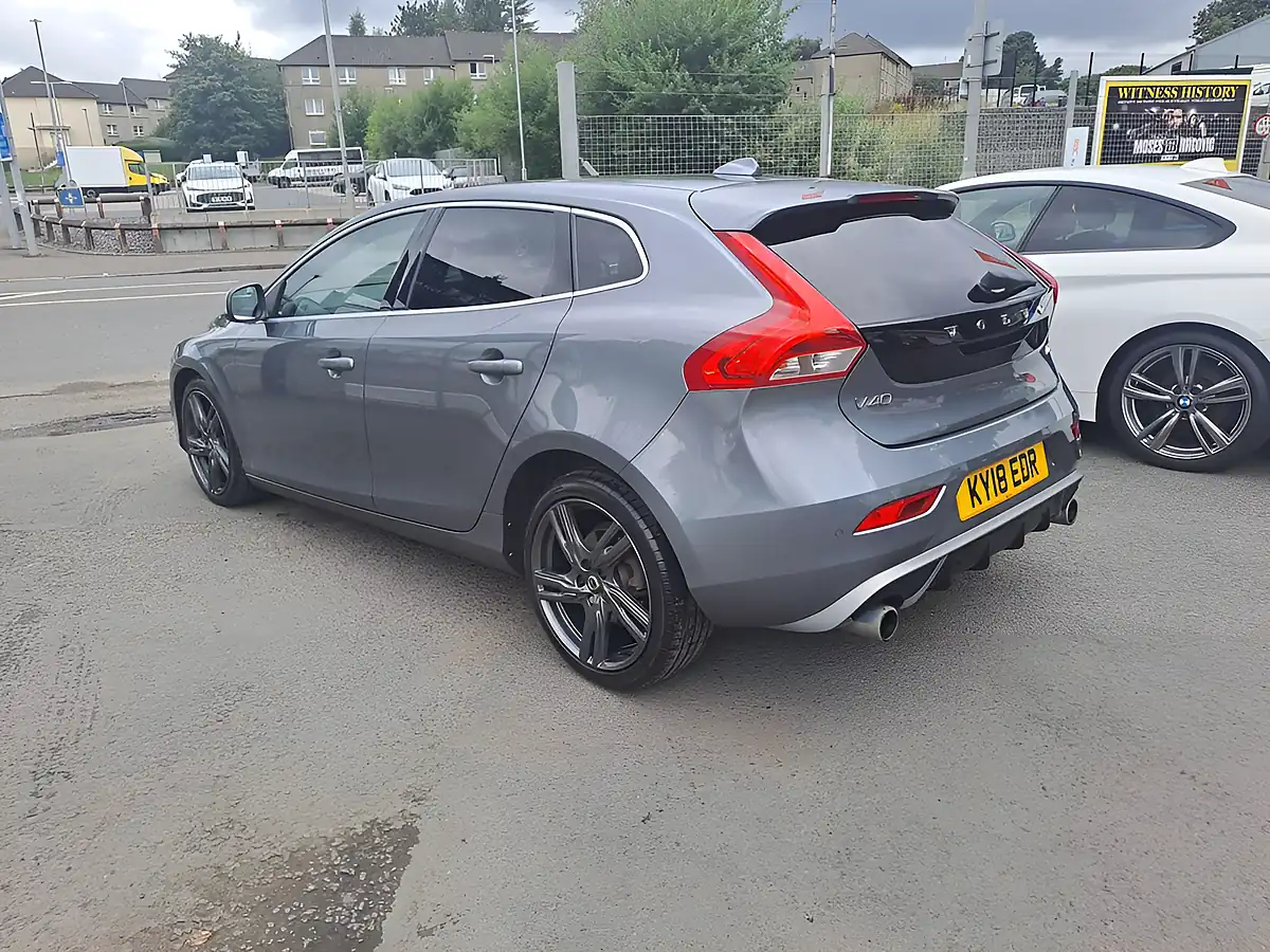 Used 2018 Volvo V40 R-Design Pro Grey - Interior and Exterior details 13