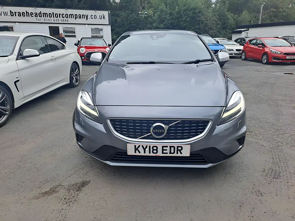 Used 2018 Volvo V40 R-Design Pro Grey - Interior and Exterior details 16