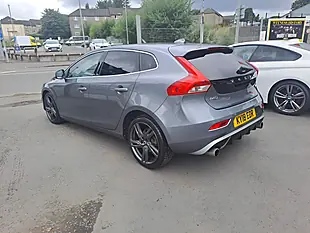 Used 2018 Volvo V40 R-Design Pro Grey - Interior and Exterior details 8