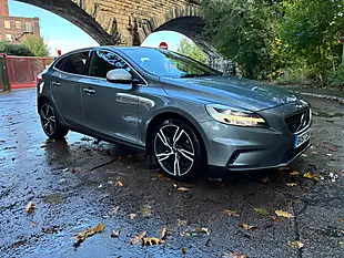 Used 2018 Volvo V40 R-Design Pro Grey - Interior and Exterior details 3
