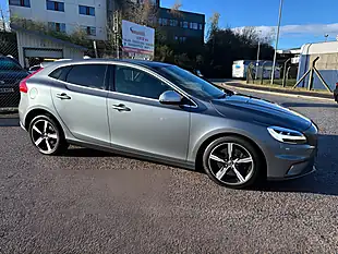Used 2018 Volvo V40 R-Design Pro Osmium Grey - Interior and Exterior details 6