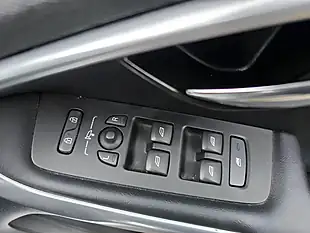 Used 2018 Volvo V40 R-Design Pro Silver - Interior and Exterior details 13