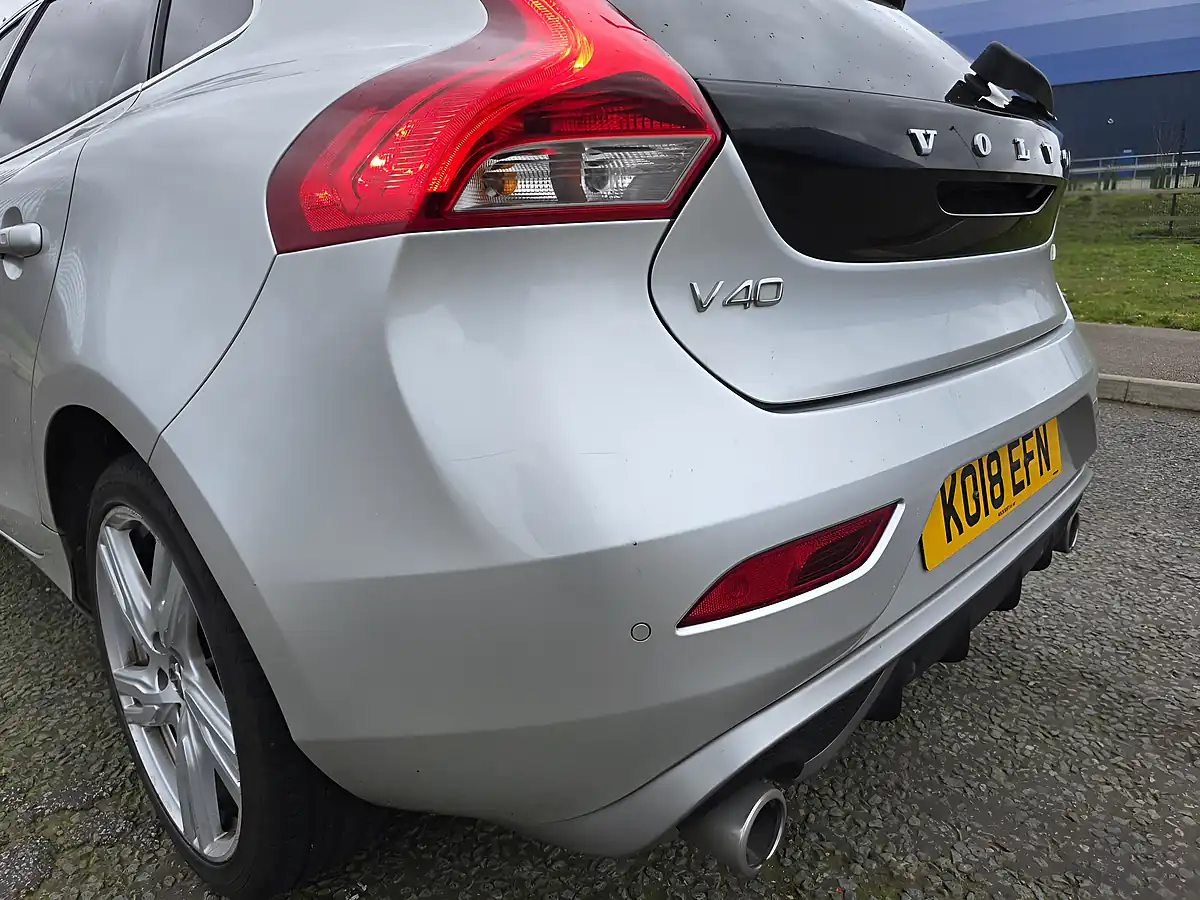 Used 2018 Volvo V40 R-Design Pro Silver - Interior and Exterior details 18