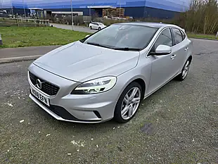 Used 2018 Volvo V40 R-Design Pro Silver - Interior and Exterior details 3