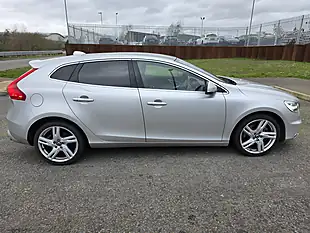Used 2018 Volvo V40 R-Design Pro Silver - Interior and Exterior details 5