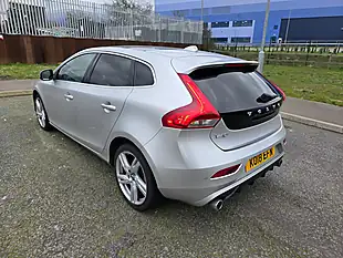 Used 2018 Volvo V40 R-Design Pro Silver - Interior and Exterior details 6
