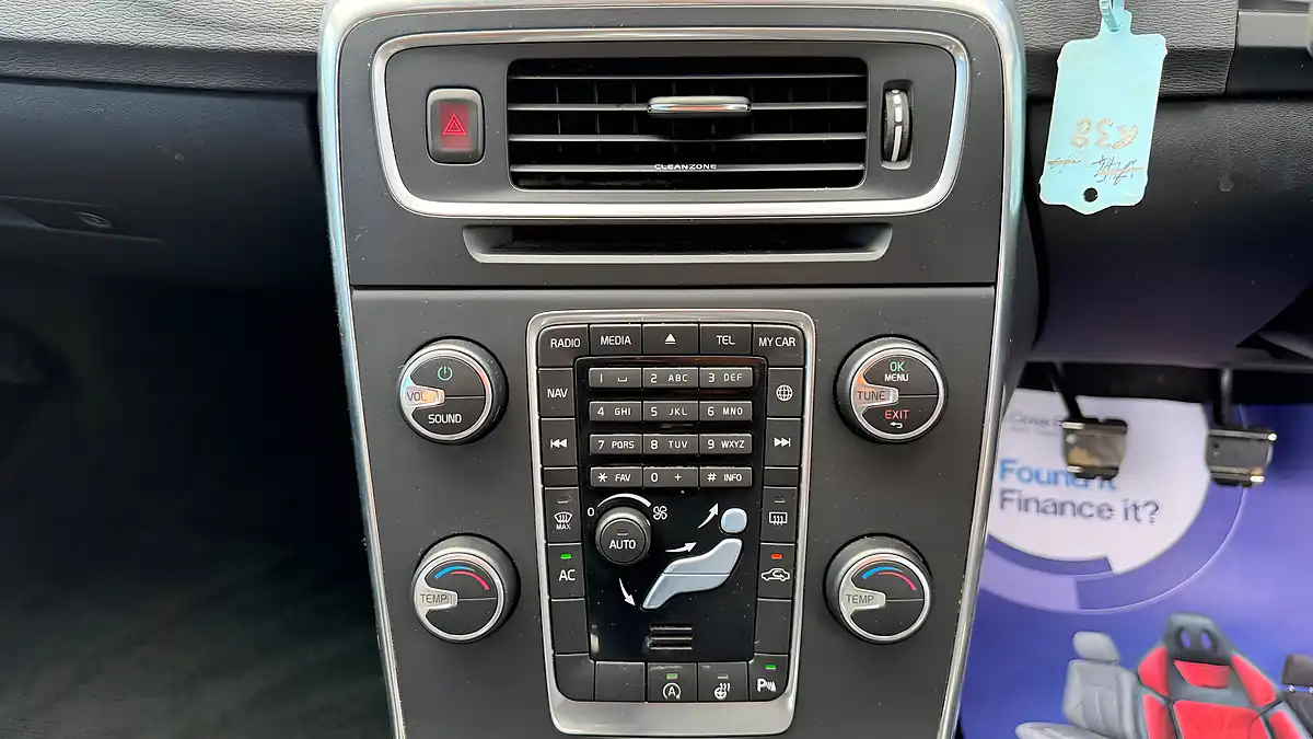 Used 2018 Volvo V60 Business Edition Lux Blue - Interior and Exterior details 14