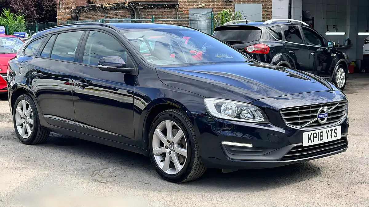 Used 2018 Volvo V60 Business Edition Lux Blue - Interior and Exterior details 9