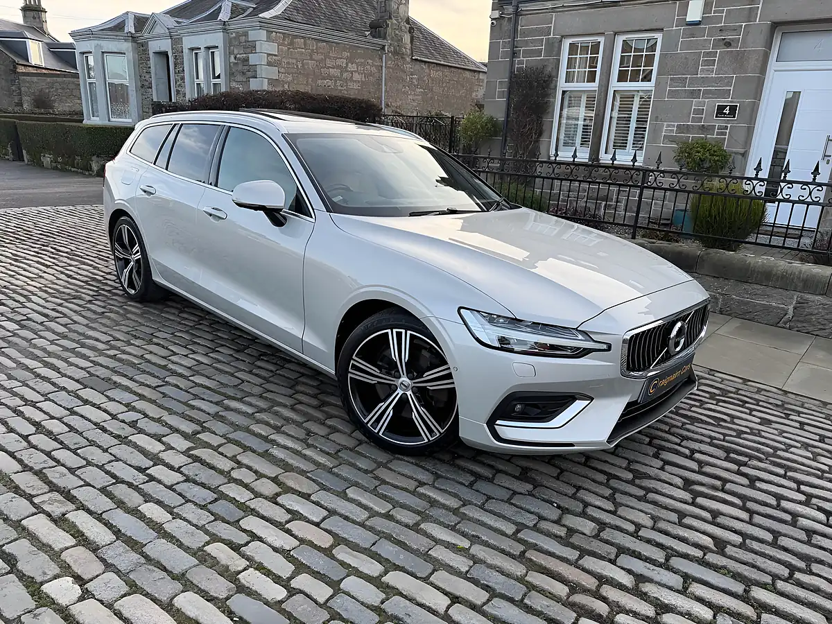 Used 2018 Volvo V60 Inscription Pro Birch Gold - Front View