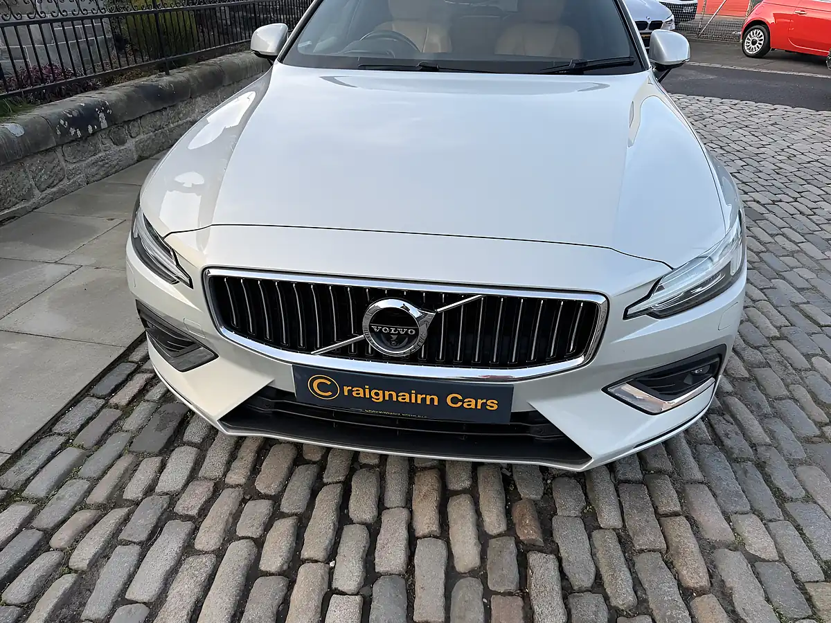 Used 2018 Volvo V60 Inscription Pro Birch Gold - Interior and Exterior details 16