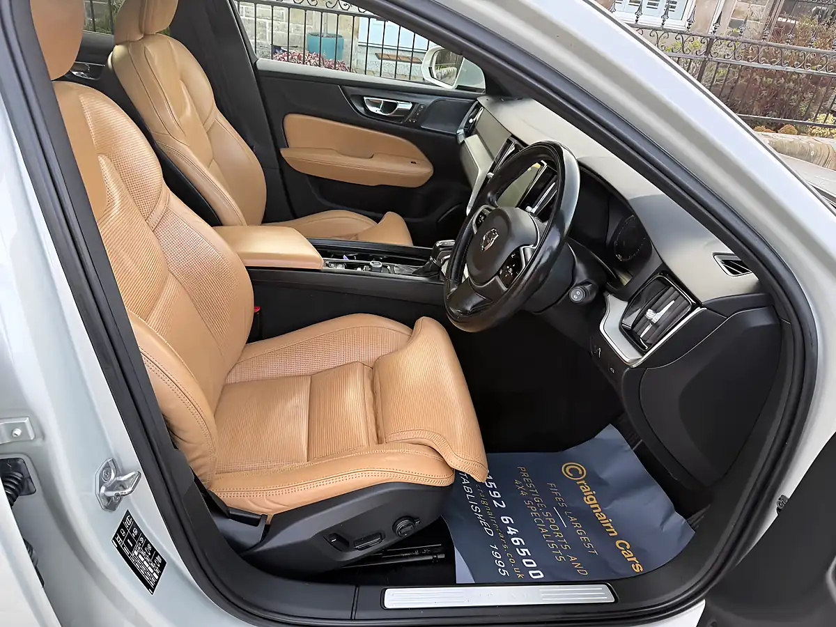 Used 2018 Volvo V60 Inscription Pro Birch Gold - Interior and Exterior details 2