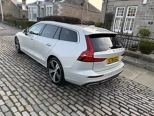 Used 2018 Volvo V60 Inscription Pro Birch Gold - Interior and Exterior details 8