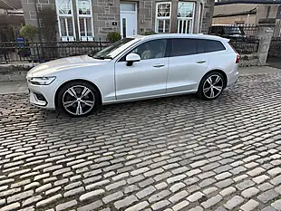 Used 2018 Volvo V60 Inscription Pro Birch Gold - Interior and Exterior details 9