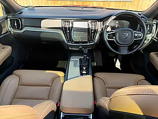 Used 2018 Volvo V60 Inscription Pro Silver - Interior and Exterior details 11