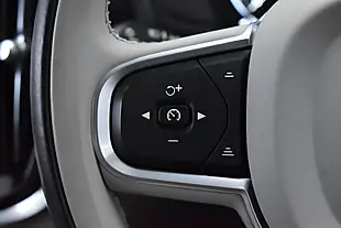 Used 2018 Volvo V60 Momentum Fusion Red - Interior and Exterior details 16