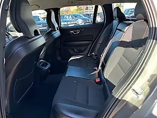 Used 2018 Volvo V60 Momentum Pebble Grey - Interior and Exterior details 13