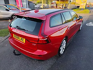 Used 2018 Volvo V60 Momentum Pro Red - Interior and Exterior details 6