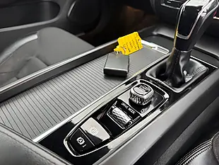 Used 2018 Volvo V60 Momentum Silver - Interior and Exterior details 15