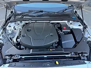Used 2018 Volvo V60 Momentum Silver - Interior and Exterior details 16