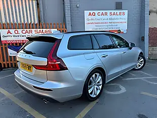 Used 2018 Volvo V60 Momentum Silver - Interior and Exterior details 7