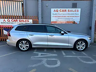 Used 2018 Volvo V60 Momentum Silver - Interior and Exterior details 8