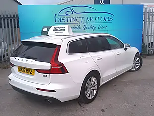 Used 2018 Volvo V60 Momentum White - Interior and Exterior details 4