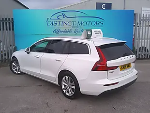 Used 2018 Volvo V60 Momentum White - Interior and Exterior details 6