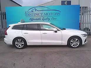 Used 2018 Volvo V60 Momentum White - Interior and Exterior details 7