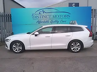 Used 2018 Volvo V60 Momentum White - Interior and Exterior details 8