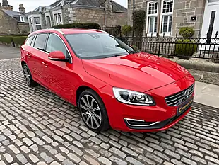 Used 2018 Volvo V60 Se Lux Nav Passion Red - Interior and Exterior details 10