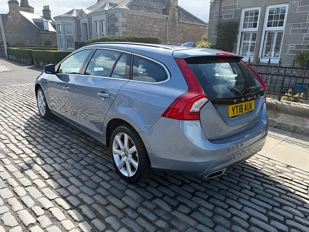 Used 2018 Volvo V60 Se Nav Mussel Blue - Interior and Exterior details 11