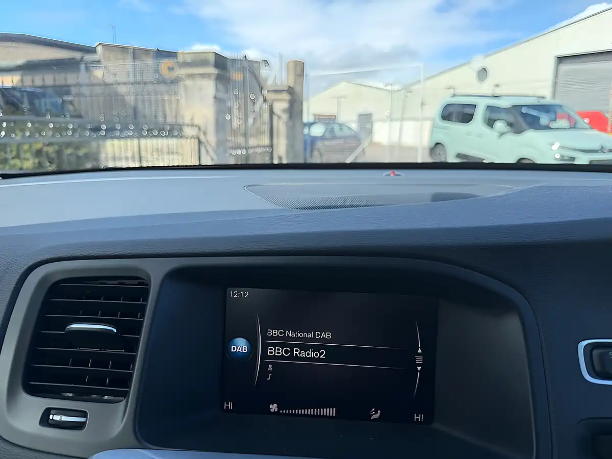 Used 2018 Volvo V60 Se Nav Mussel Blue - Interior and Exterior details 17