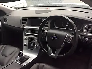 Used 2018 Volvo V60 Se Nav Silver - Interior and Exterior details 10